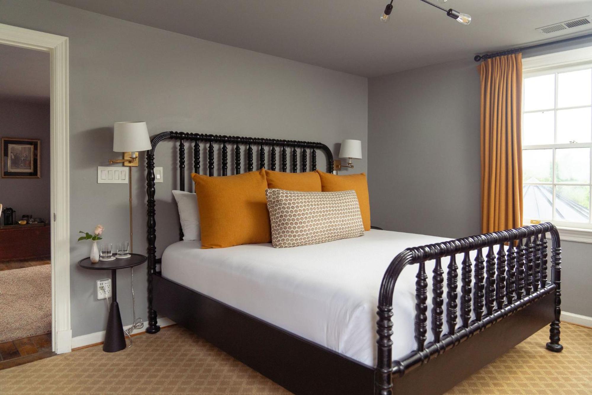 The Clifton Hotell Charlottesville Exteriör bild